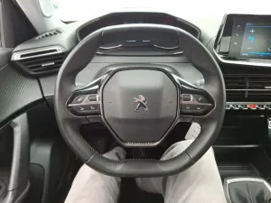 Peugeot 2008 1.2 Active 2021