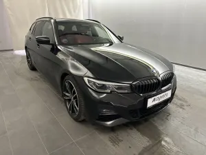 BMW 3 Series Touring 330i 2020