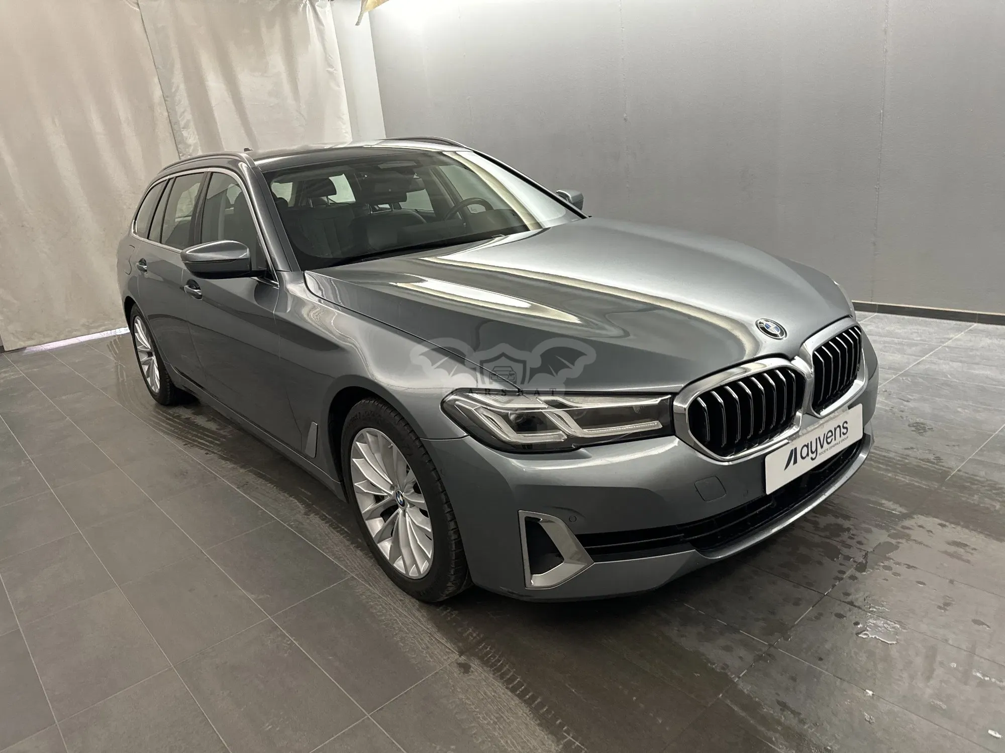 BMW 5 Series Touring 530d 2021