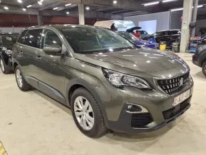 Peugeot 5008 1.2i Active 2020