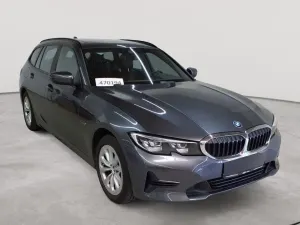 BMW 3 Series Touring 320e Advantage 2022
