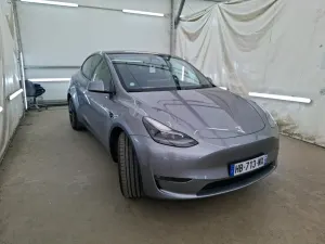 Tesla Model Y Long Range 2025