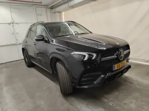Mercedes-Benz GLE 300d 2021