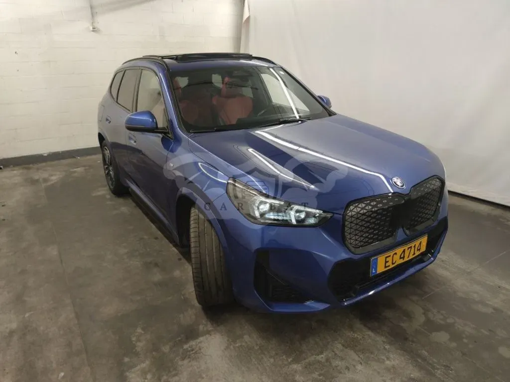 BMW iX1 20 2024