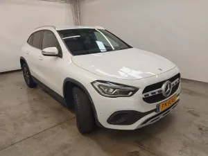 Mercedes-Benz GLA 200d 2021
