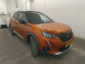 Peugeot 2008 1.2i GT 2023
