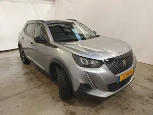 Peugeot 2008 1.2i Allure 2022