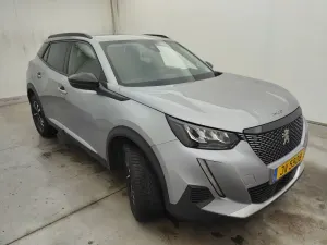 Peugeot 2008 1.2i Allure 2022