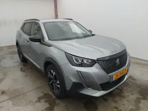 Peugeot 2008 1.2i Allure 2022