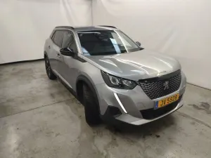 Peugeot 2008 1.2i Allure 2022