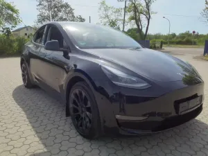Tesla Model Y Long Range 2023