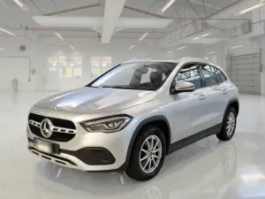 Mercedes-Benz GLA 200d Business 2021