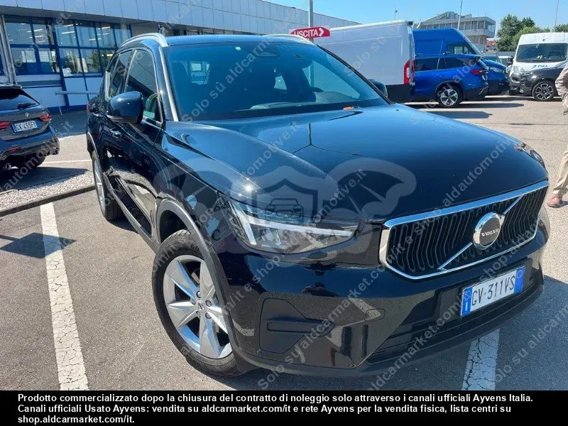 Volvo XC40 B3 Core 2024