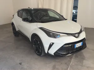 Toyota C-HR 1.8h Business 2023