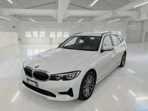 BMW 3 Series Touring 318d Business Advantage 2022