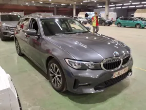 BMW 3 Series Touring 318d Lounge 2021