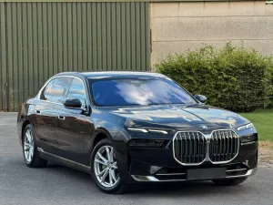 BMW 7 Series 740 2024