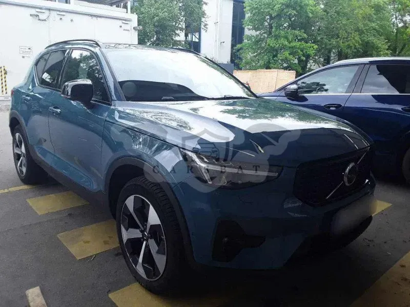Volvo XC40 B4 Plus Dark 2024
