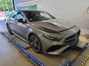 Mercedes-Benz A 200 AMG Line 2023