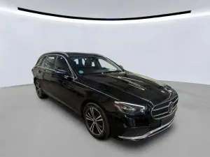 Mercedes-Benz E 220d 2023