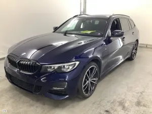 BMW 3 Series Touring 330e 2021
