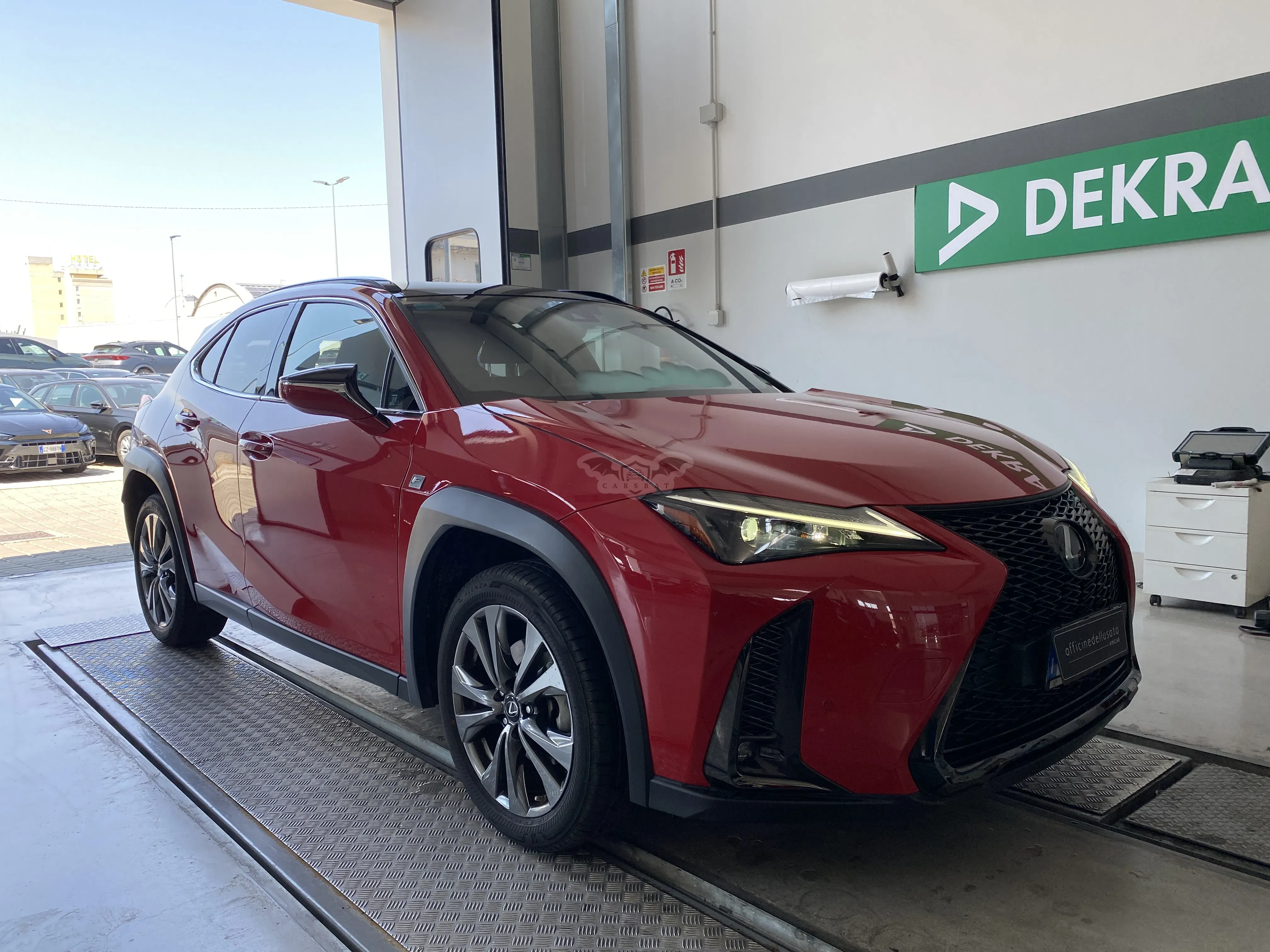 Lexus UX 250h Premium 2023