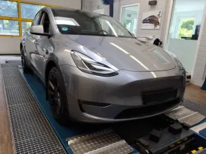 Tesla Model Y 78 kWh 2023