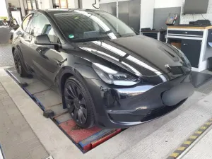 Tesla Model Y 78 kWh 2023