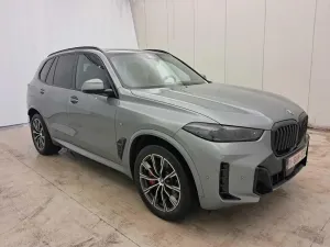 BMW X5 50e 2023