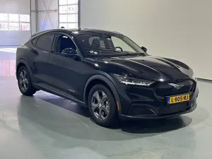 Ford Mustang Mach-E 76 kWh 2021