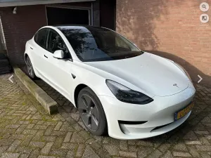 Tesla Model 3 Standard Range Plus 60 kWh 2021