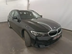BMW 3 Series Touring 318d 2021
