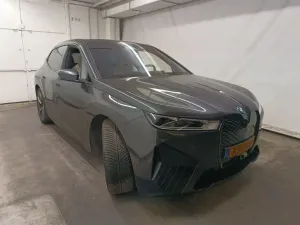 BMW iX 40 2022