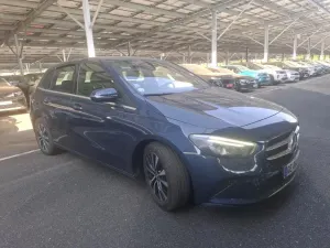 Mercedes-Benz B 180d Business Line 2022