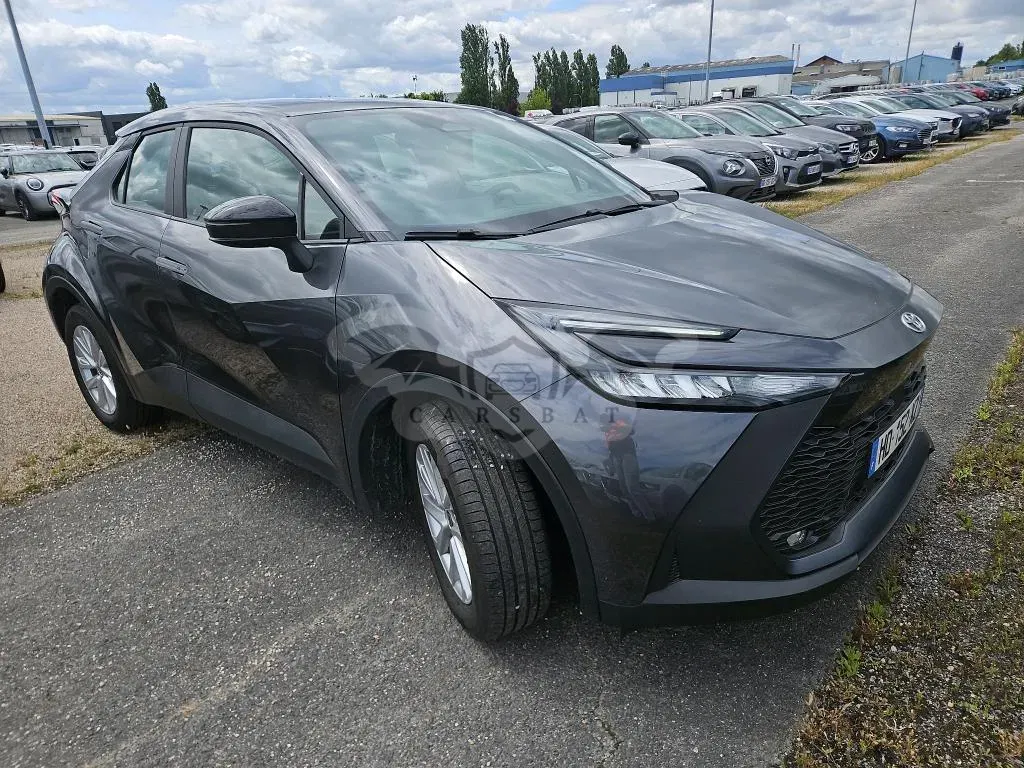 Toyota C-HR 1.8 Dynamic 2025