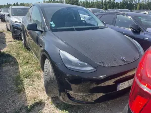 Tesla Model Y Long Range 2024