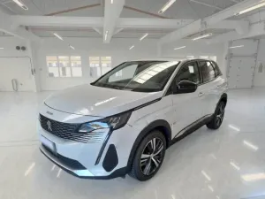 Peugeot 3008 1.5 HDI Allure 2022
