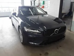 Volvo V60 T6 R-Design 2021