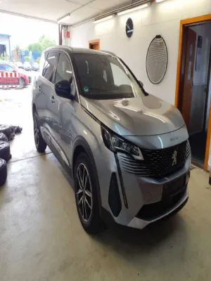 Peugeot 5008 PureTech 180 EAT8 Stop & Start GT 2021