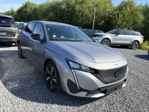 Peugeot 308 1.2i Allure 2021