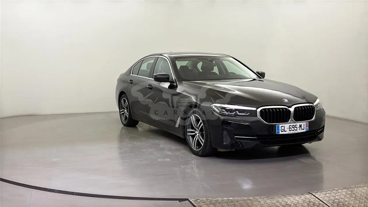 BMW 5 Series 520i Lounge 2023