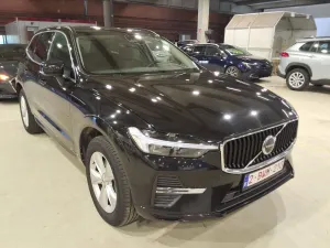 Volvo XC60 2.0 B4 Momentum Pro 2022