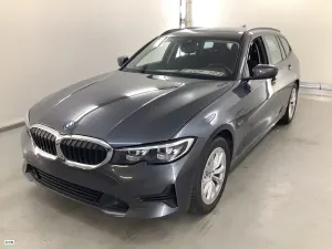 BMW 3 Series Touring 320e 2022