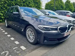 BMW 5 Series Touring 520e Lounge 2022