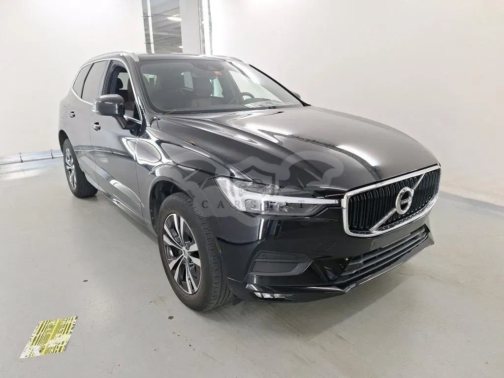Volvo XC60 2.0 B4 Momentum Pro 2021