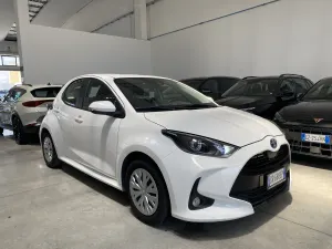 Toyota Yaris 1.5h Active 2023