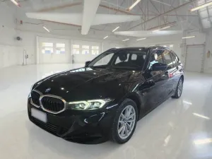 BMW 3 Series Touring 320e 2023