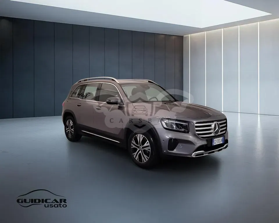 Mercedes-Benz GLB 180d Progressive 2025