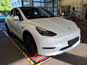 Tesla Model Y Long Range 2023