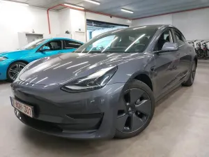 Tesla Model 3 Standard Range Plus 2021